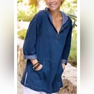 Charlie Paige Chambray Denim Hooded Pullover Top Womens Size S Oversized
